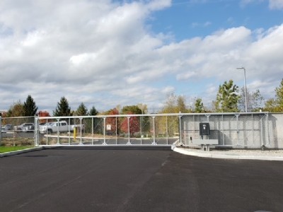 commercial gate installation 